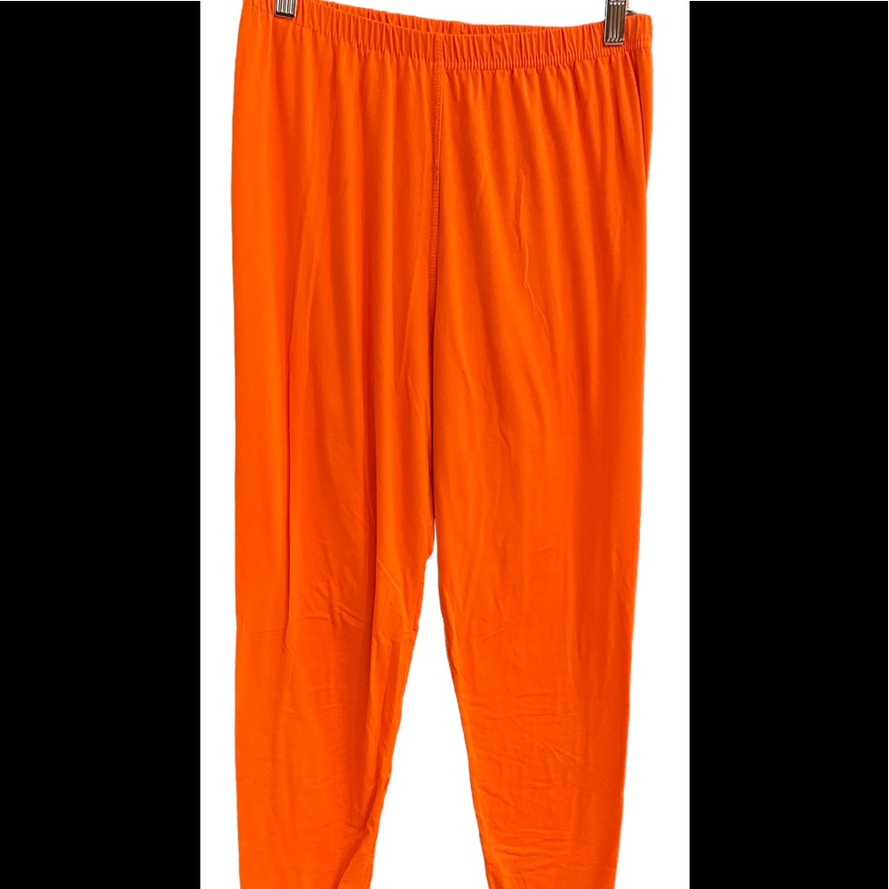 Orange leggings